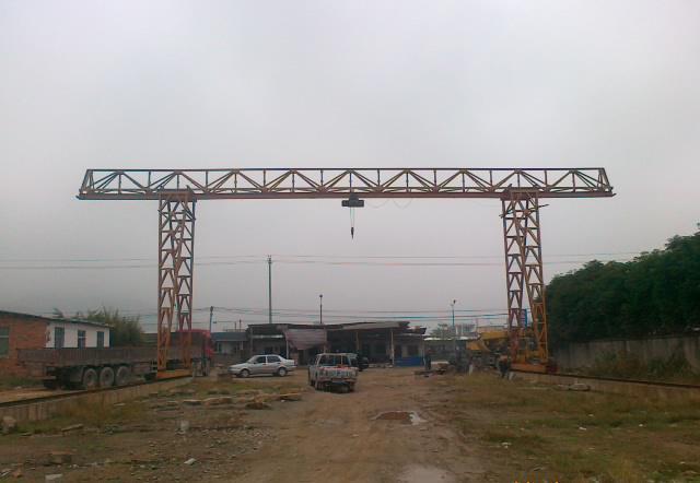 China Railway Construction ProcurementMHType flower rack gantry crane