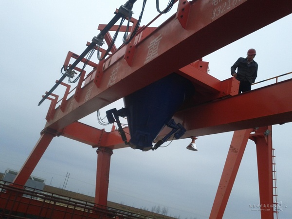 Specially customized for non-standard gantry feeding carts in pipe factories