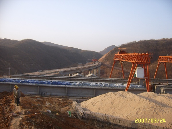 MGtype100TRental of gantry crane|MGRental of type gantry crane
