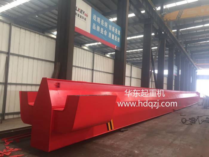 MHBtype5T-24.1MHalf gantry crane shipment