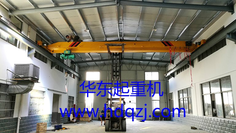 LDAInstallation site of electric single beam bridge crane