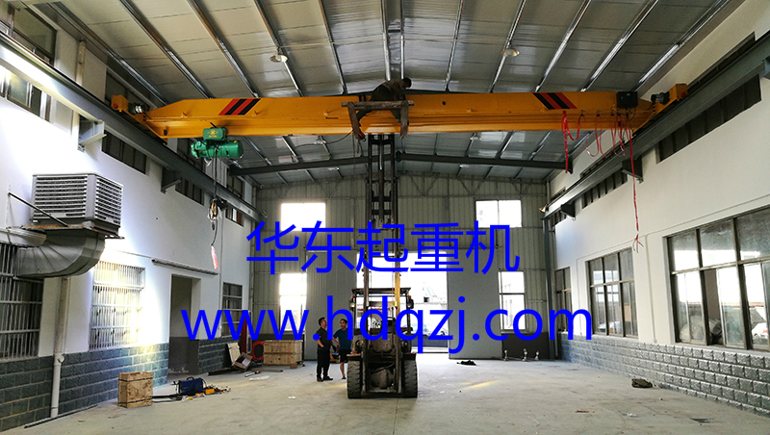 LDAInstallation site of electric single beam bridge crane