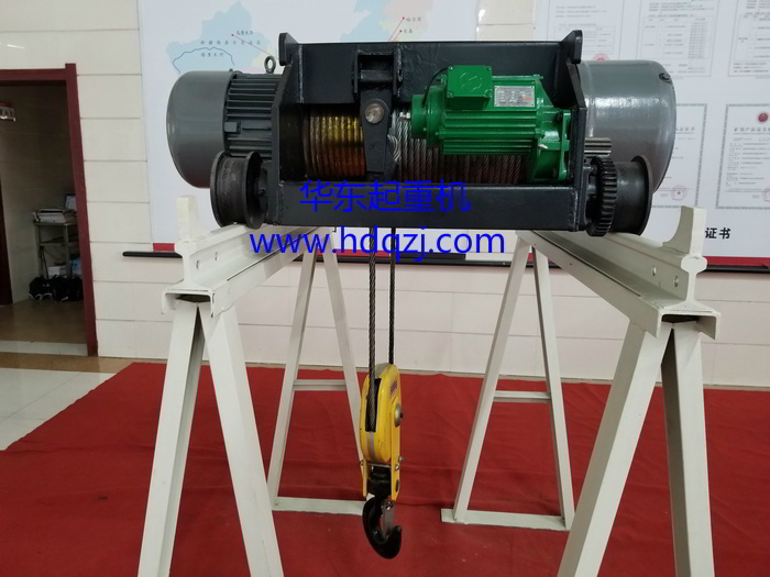 Integrated electric hoist trolley