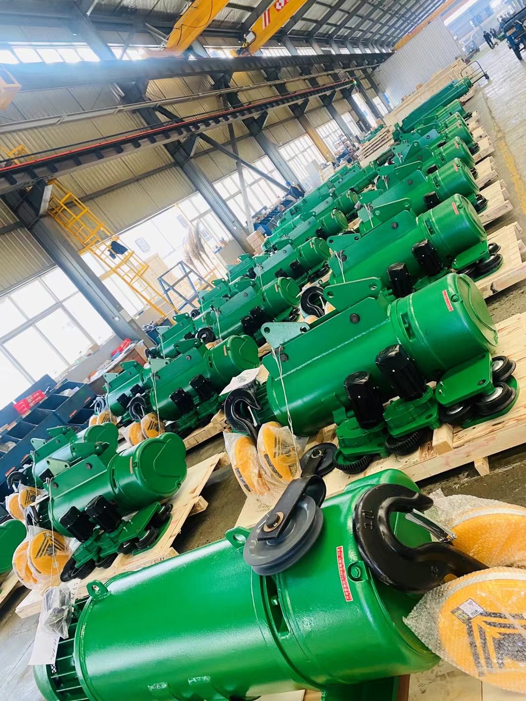 Manufacturer of gantry crane
